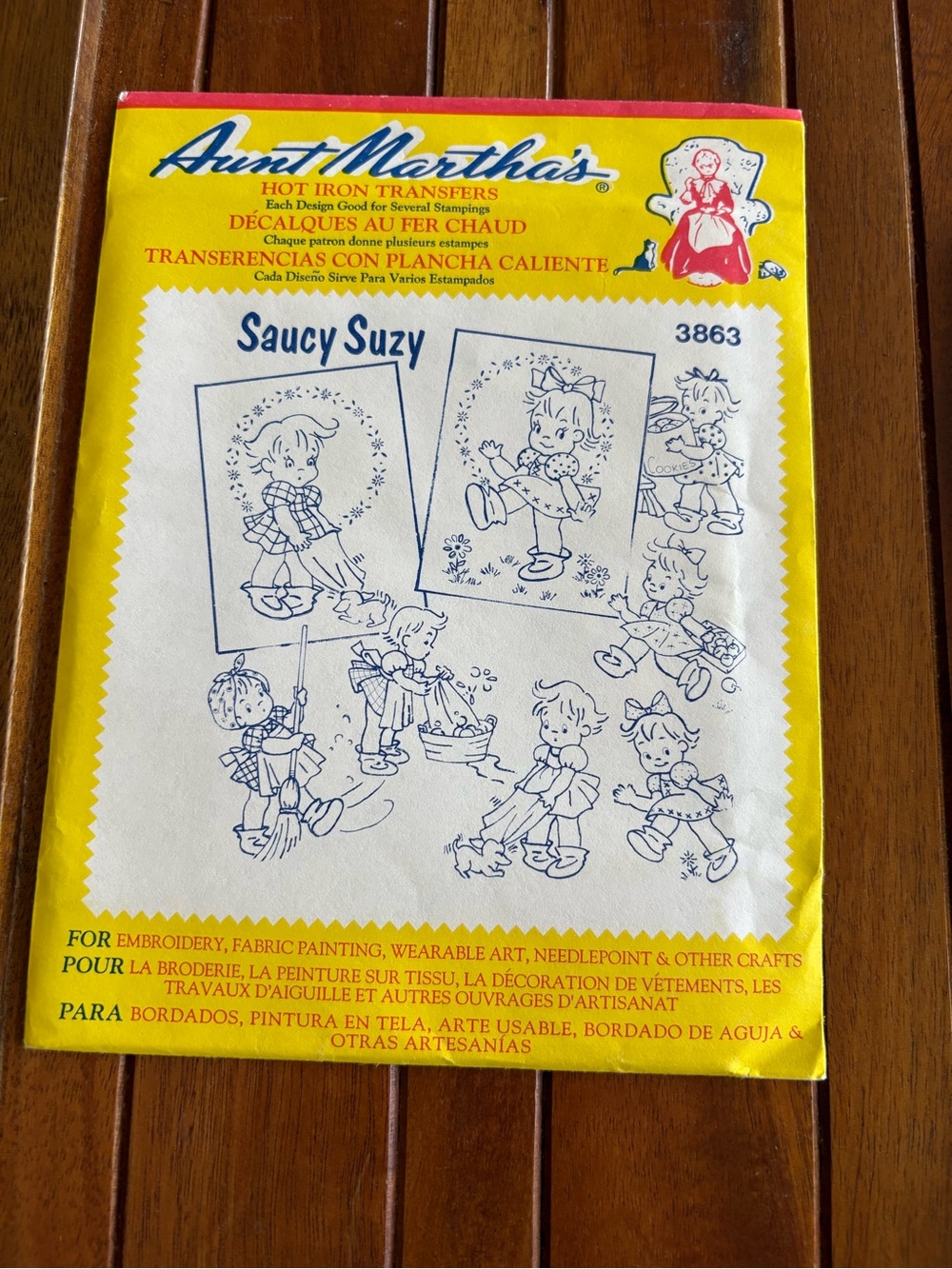 Vintage Aunt Martha’s 3863 Saucy Suzy Hot Iron embroidery Transfers